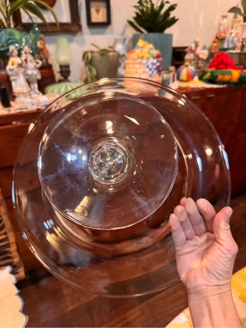 GLASS PEDESTAL BOWL WITH STURDY BASE SHALLOW IN DESIGN BRAND NEW